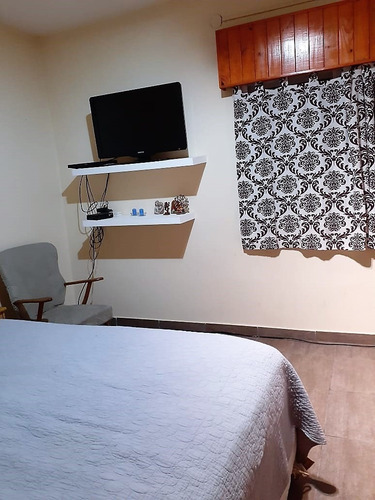 Casa En Venta En Ricardo Rojas En Muy Buen Estado.