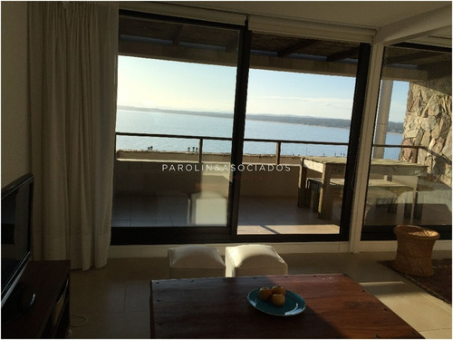Apartamento En Punta Ballena, 2 Dormitorios *- Ref: 1789