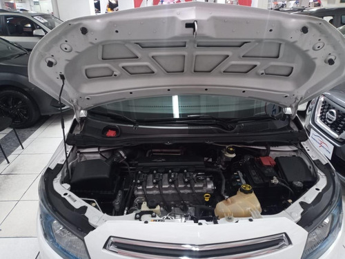Imagem 12 de 13 de Chevrolet Onix 1.4 Ltz Spe/4 Flex Manual