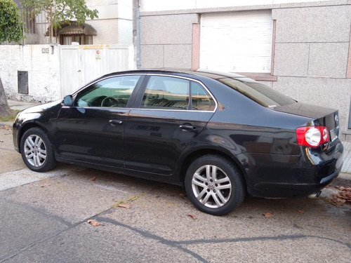 Volkswagen Vento 2.5 At