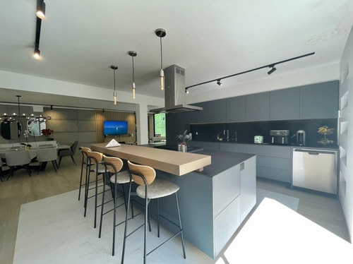 Imagen 10 de 20 de Se Vende Casa 450m² 3h+s4b+s3p En Los Palos Grandes