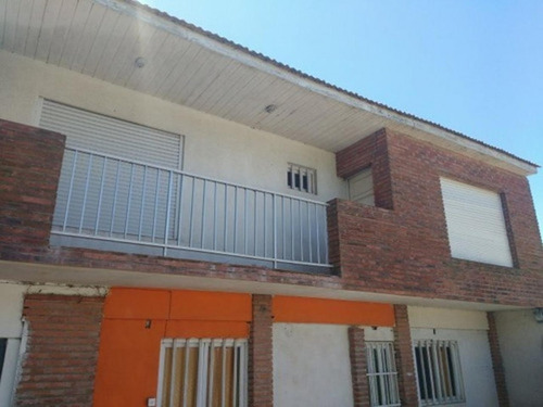 Venta  De Ph De 2 Ambientes En Planta Alta -playa Serena 