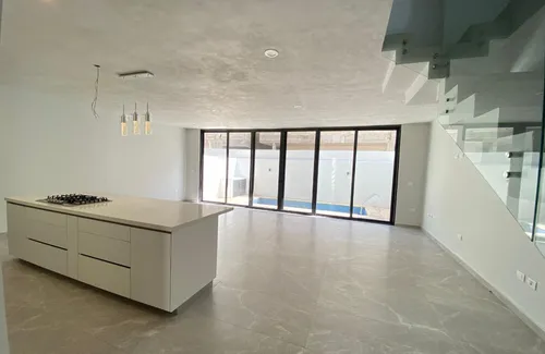 Casa Con Alberca Privada, En Venta, Residencial Rio, Huayacán, Cancún