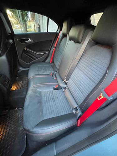 Imagen 20 de 25 de Mercedes Benz A45 Amg