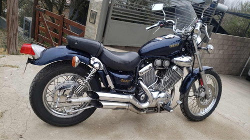 Motocicleta Yamaha Virago 535