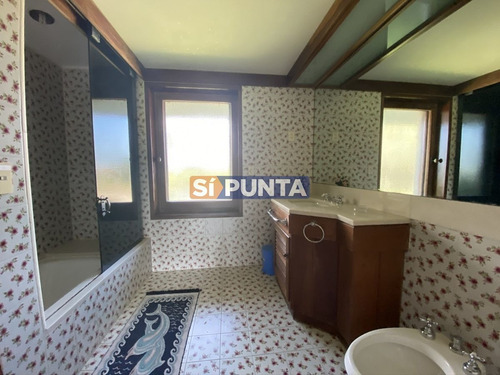 Imagen 18 de 30 de Dos Casas En Brava 5 Dormitorios + Doble Dependencia ,piscina,gran Parque Y Vista Al Mar