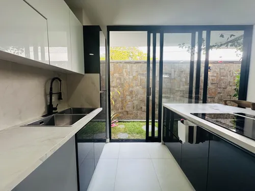 Casa En Venta En La Morada. Cod V8014542