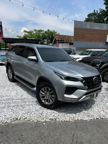 Toyota Fortuner 2.8l
