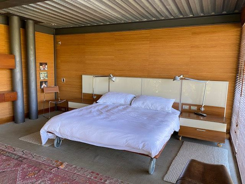 Espectacular Casa En Zapallar, A Una Cuadra De La Playa