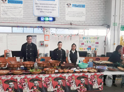 Imagen 8 de 10 de Banquetes , Taquizas Y Parriladas Mamá Locy Facturamos
