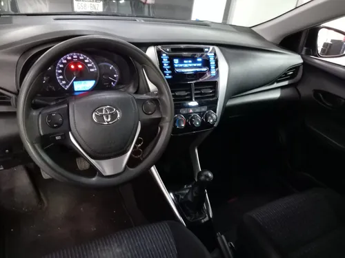 Toyota Yaris SEDAN CORE 1.5L L4 107HP TM