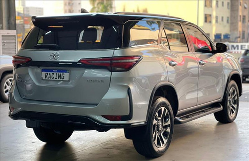 Toyota Hilux SW4 2.8 D-4d Turbo Diesel Diamond 7l Automatico