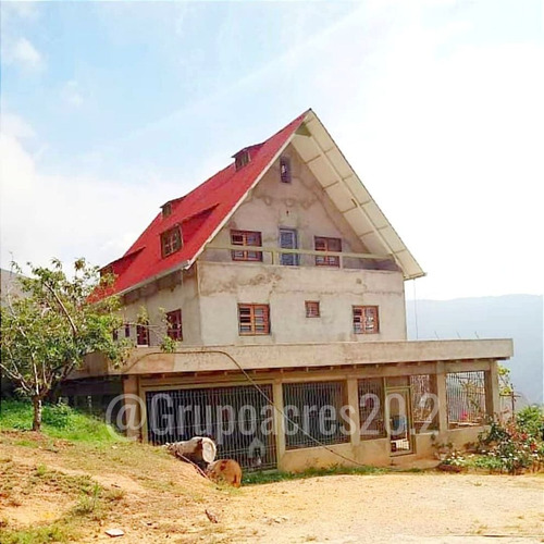 Imagen 2 de 10 de Se Vende Bello Terreno Y Sus Bienhechurías (casa) En El Jarillo. Estado Miranda. Ah