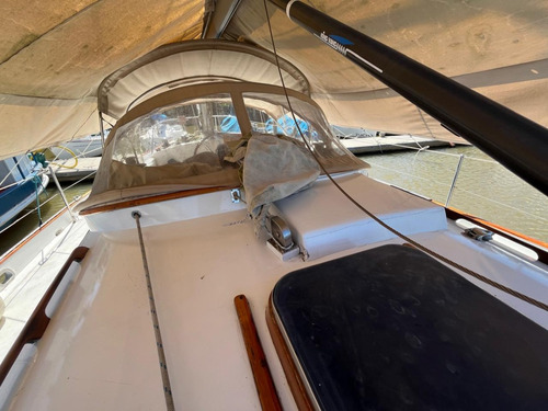 Velero Frers 44