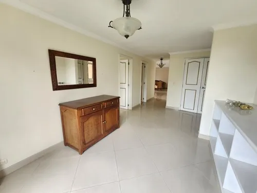 Apartamento En Venta En El Poblado. Cod V12034