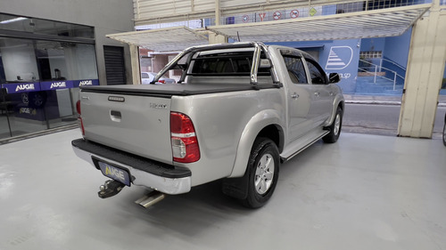 Toyota Hilux 2.7 SR 4X2 CD 16V FLEX 4P AUTOMÁTICO