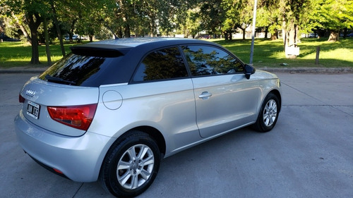 Audi A1 2011 1.4 Attraction Tfsi Stronic 122cv