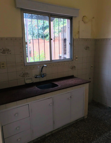 Imagen 4 de 12 de Venta Casa En Pleno Centro De San José, Excelente Terreno