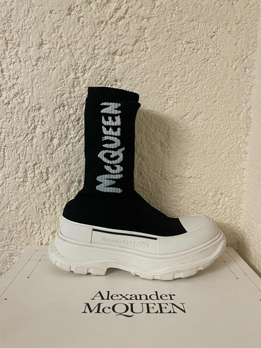 Tenis Alexander Mcqueen Sock Sneaker Negro Usados Originales