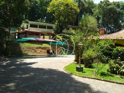 Vende Se Linda Chácara Com Área Total De 10.000m2, Em Mairiporã, São Paulo.