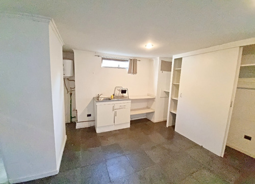 Casa Interior Monoambiente Bocaccio Con Padre Hurtado