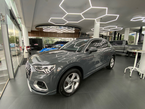 Audi Q3 2.0 40 Tfsi Select 180Hp At