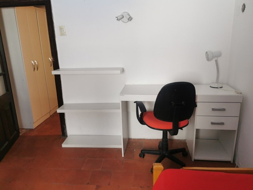 Residencia Estudiantil Femenina Y Otra Mixta