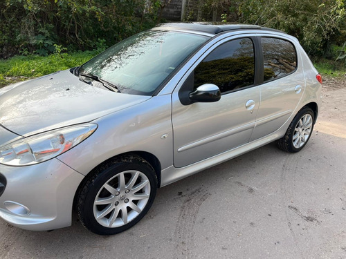 Peugeot 207 1.6 compact xt premium