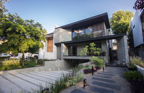 Casa De Lujo En Venta En Valle Real