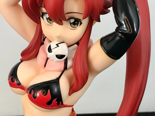 Yoko 1/5 Tengen Toppa Gurren Lagann Com Caixa (Usado)