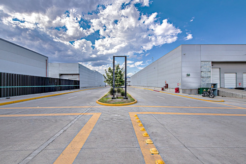 Se Renta Bodega Cross Dock En Carretera Silao Irapuato