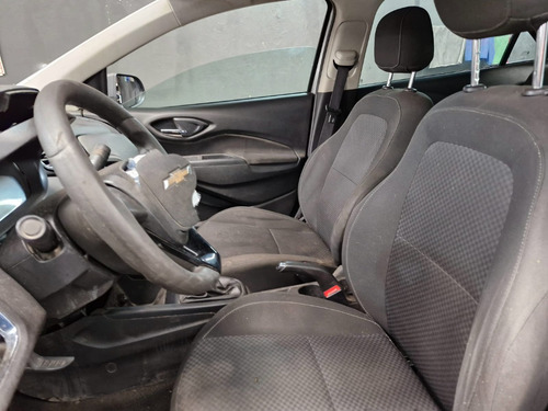 Chevrolet Prisma -chocado-