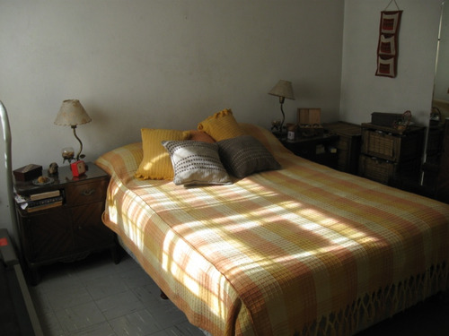 Departamento (ph) 3 Amb. Merlo. Impecable. Sin Expensas