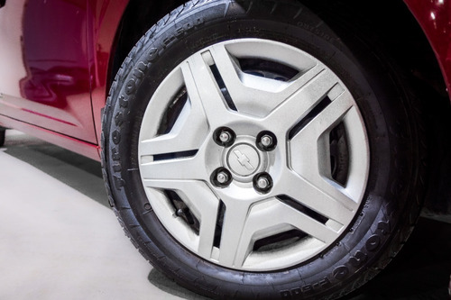 Imagen 8 de 8 de Chevrolet Onix