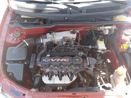 Imagem 2 de 8 de Chevrolet Celta 2005 1.0 Life 3p
