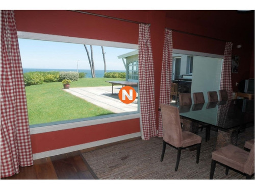 Casa En Venta Y Alquiler, Pinares, Punta Del Este, 8 Dormitorios.- Ref: 209507