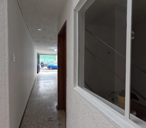 Arriendo Local Comercial Con Bodegaje Y/o Oficinas Prado Veraniego Norte Bogota.