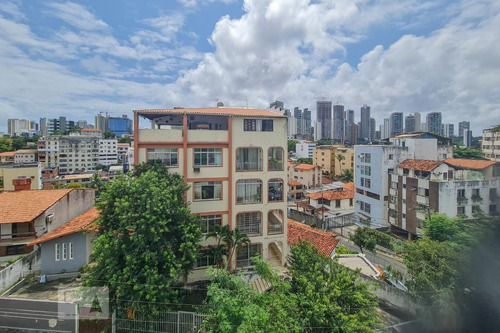 Imagem 10 de 15 de Apartamento Para Aluguel - Rio Vermelho, 2 Quartos, 58 - 893423236