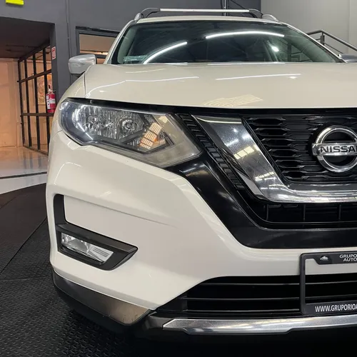 Nissan X-Trail 2.5 Advance 3 Filas Cvt