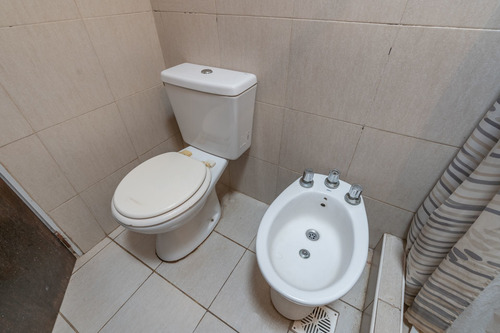 Imagen 8 de 24 de Casa A La Venta 2 Dormitorios En San Lorenzo