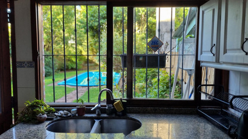 Casa Con Buen Terreno En La Merced, Beccar