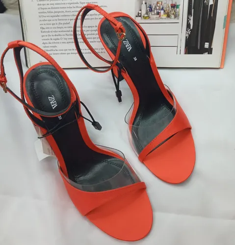 Zapatos naranjas zara new arrivals