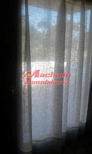 Muy Buena Casa, En Zona Residencial- Ref: 5213