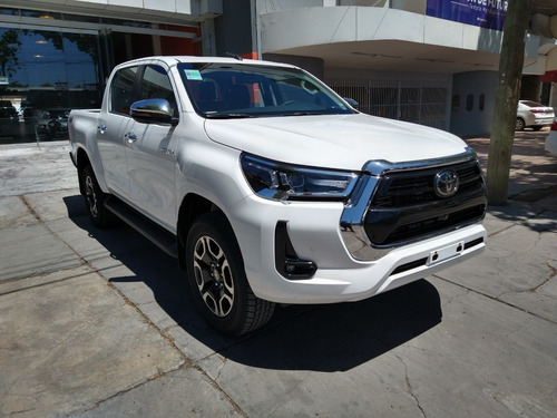 Imagen 3 de 10 de Toyota Hilux Srx 4x4 At 0km