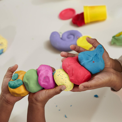 Play-doh 12 Compuestos De Celebración Con Confeti Y Brillo