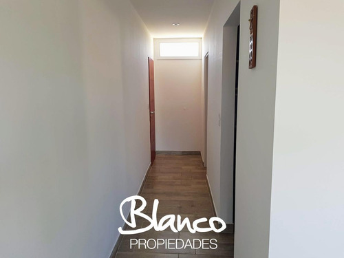 A Laguna! Venta De Excelente Propiedad De Dos Plantas Dentro Del Barrio San Matías