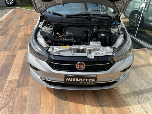 Fiat Cronos 1.8 Precision 16v Flex Aut. 4p