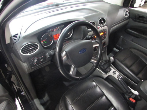 Focus Hatch Glx 1.6 16v