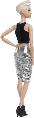 Imagen 3 de 3 de Barbie Signature Looks - Doll #8 - Cabello Corto Rubio