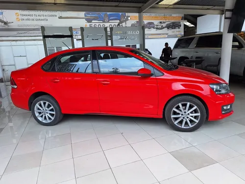 Volkswagen Vento 1.6 Highline At